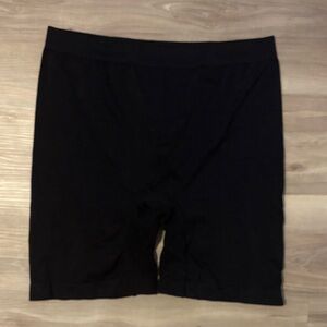 Gloria Vanderbilt Black Biker Shorts 3X - High Stretch